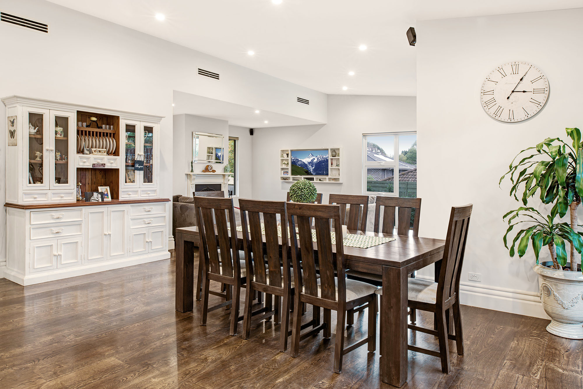 Warm and welcoming dinning room in Sandringham